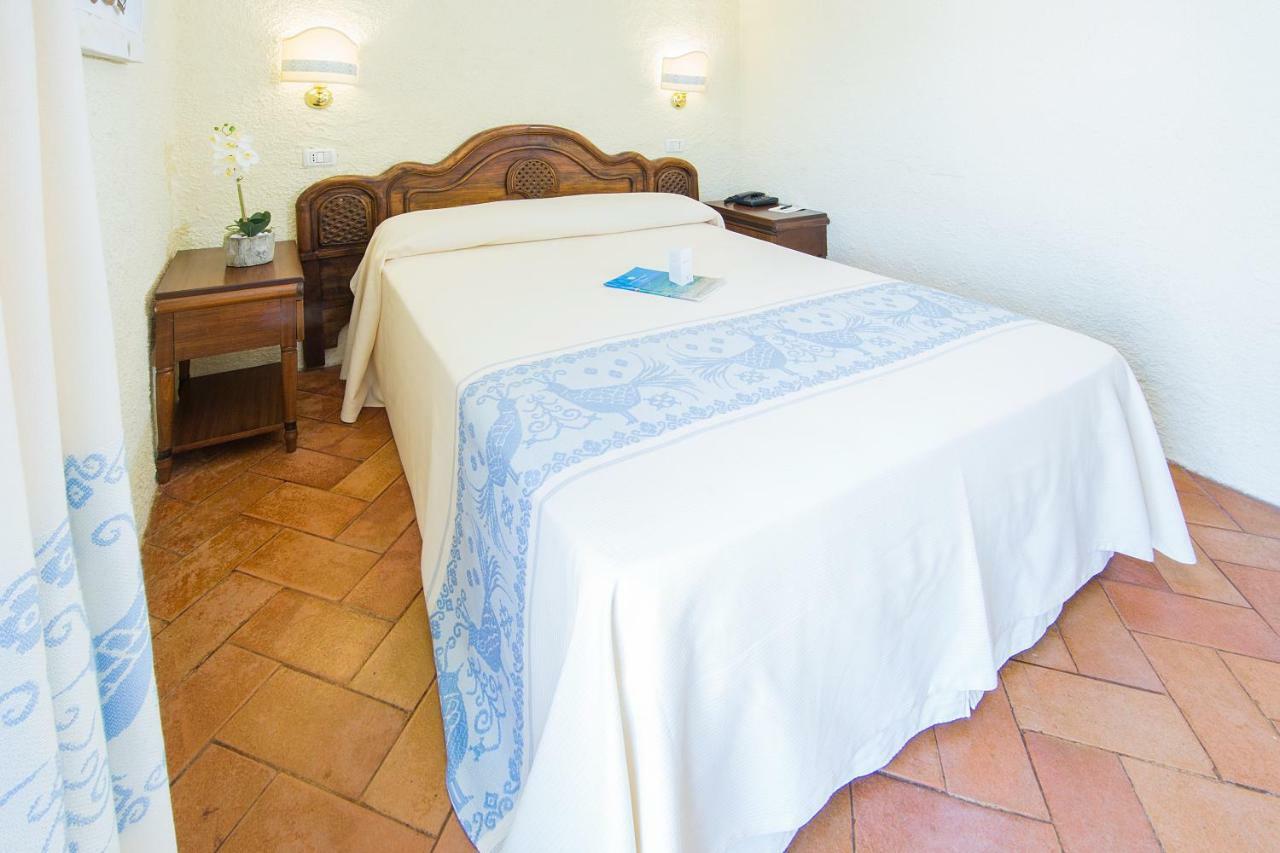 Hotel Colonna San Marco Porto Rotondo Bagian luar foto